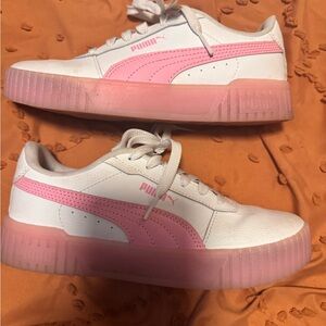 Puma Kids Shoes in White and Pink